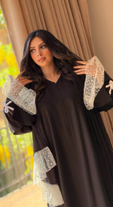 Ishraq Abaya White